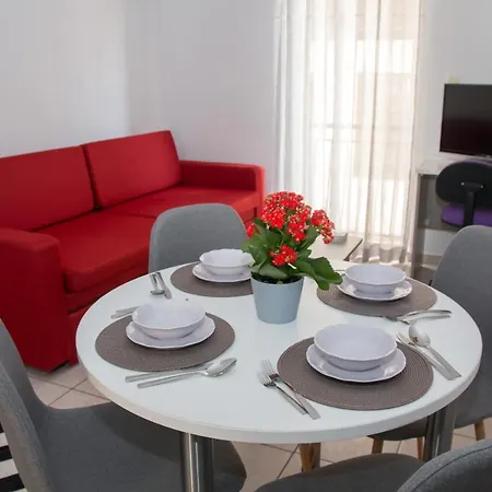 Joannas Central Apartment Kim1 Διαμέρισμα *